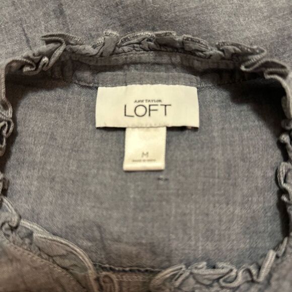 LOFT Ann Taylor Gray Sleeveless Floral Blouse - Picture 3 of 3